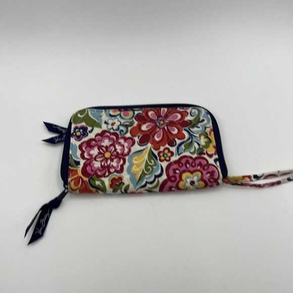 Vera Bradley Retired Garden spring Zip Wristlet Wallet Floral Colorful